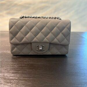 Chic Quilted Mini Bag in Gray